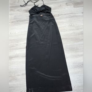 MC2 | halter maxi + cut out tie back